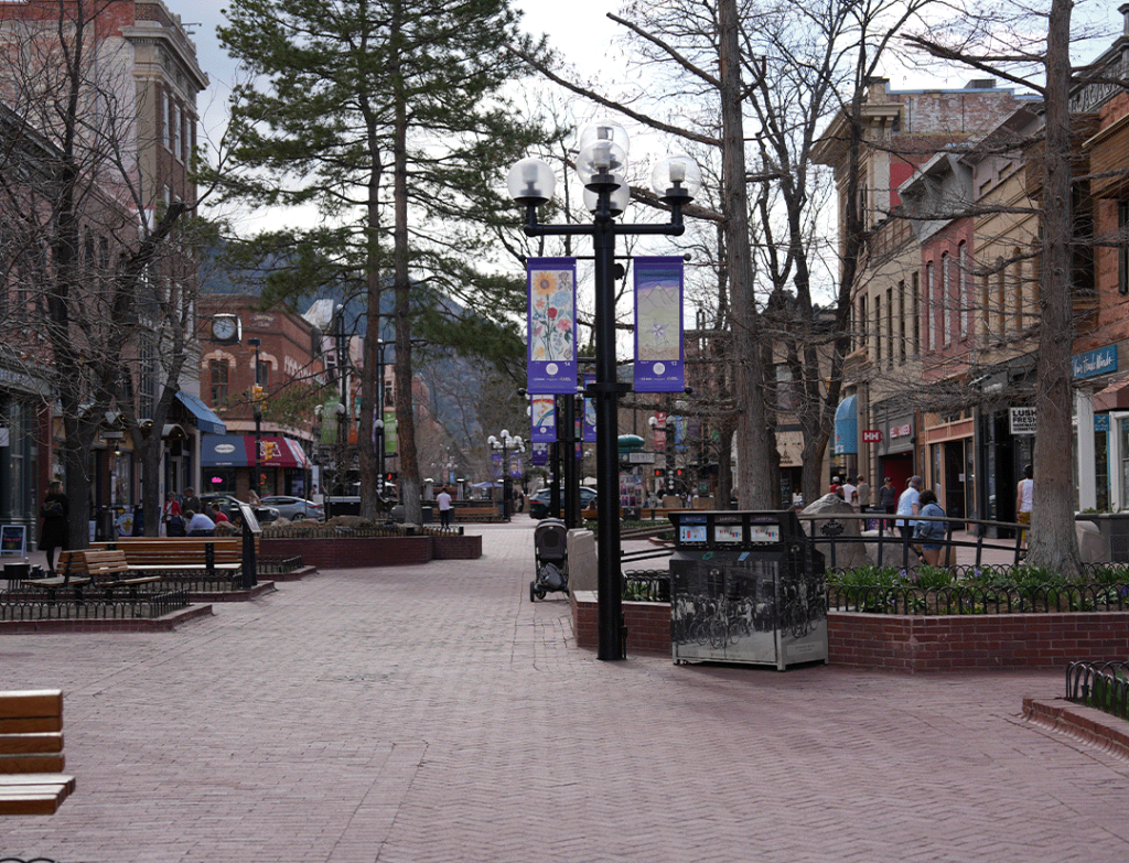 Pearl Street Amazin View