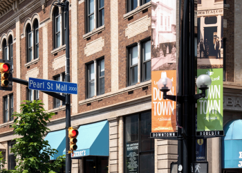 Pearl Street & Downtown Boulder: A Foodie’s Paradise