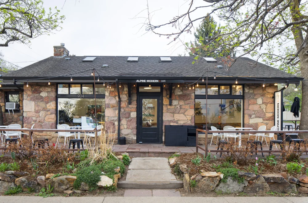 Alpine Modern Café - The Hill