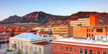 Hotels near University of Colorado Boulder with scenic mountain views