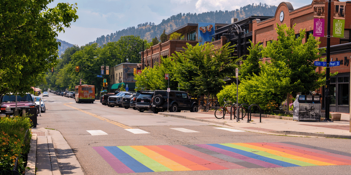 Living in Boulder / Boulder Colorado / Downtown Pearl Street